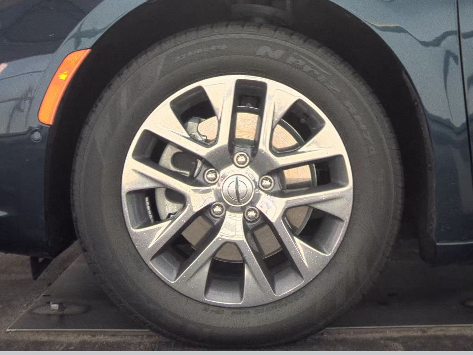 2024 Chrysler Pacifica Hybrid Pinnacle FWD