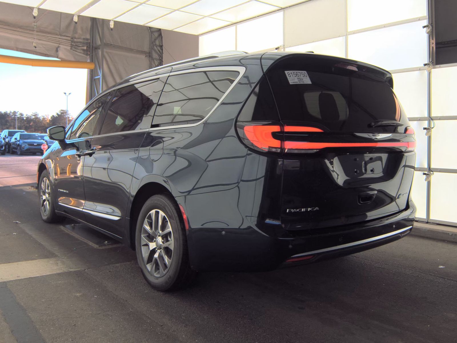 2024 Chrysler Pacifica Hybrid Pinnacle FWD