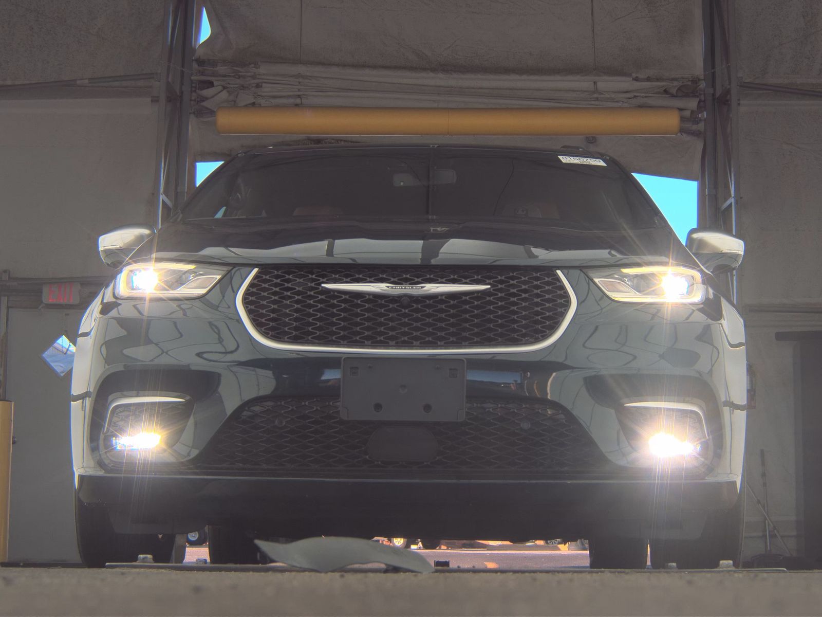 2024 Chrysler Pacifica Hybrid Pinnacle FWD