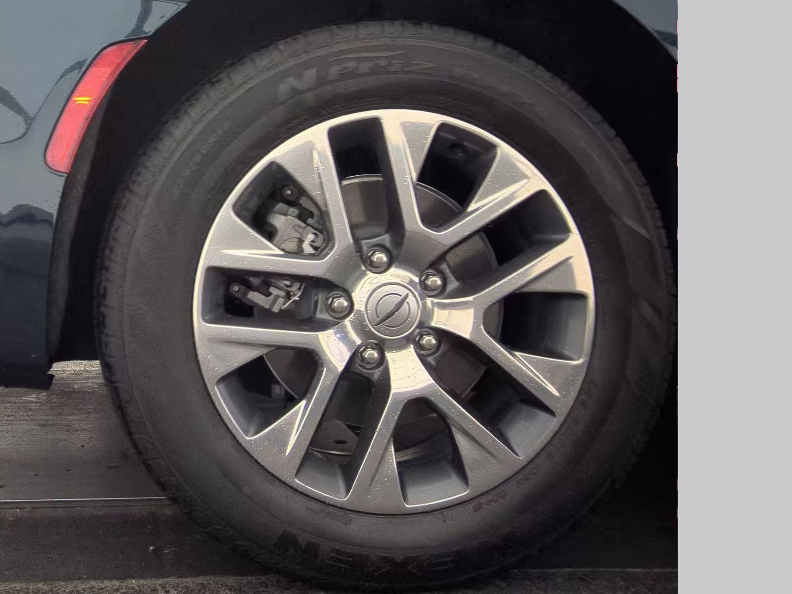 2024 Chrysler Pacifica Hybrid Pinnacle FWD