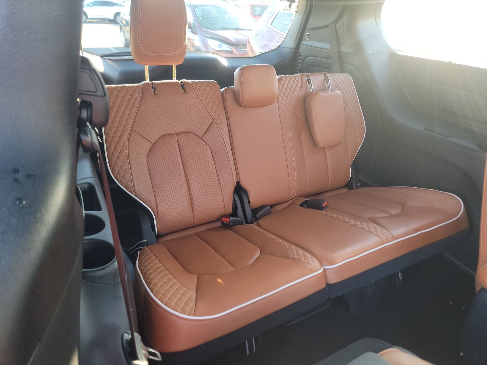 2024 Chrysler Pacifica Hybrid Pinnacle FWD