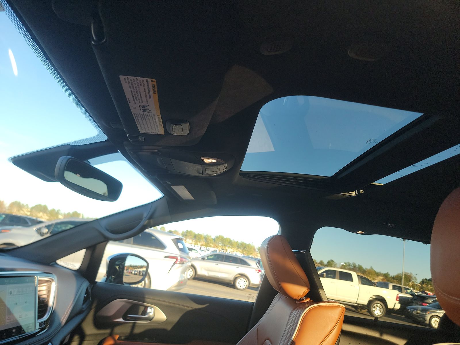 2024 Chrysler Pacifica Hybrid Pinnacle FWD