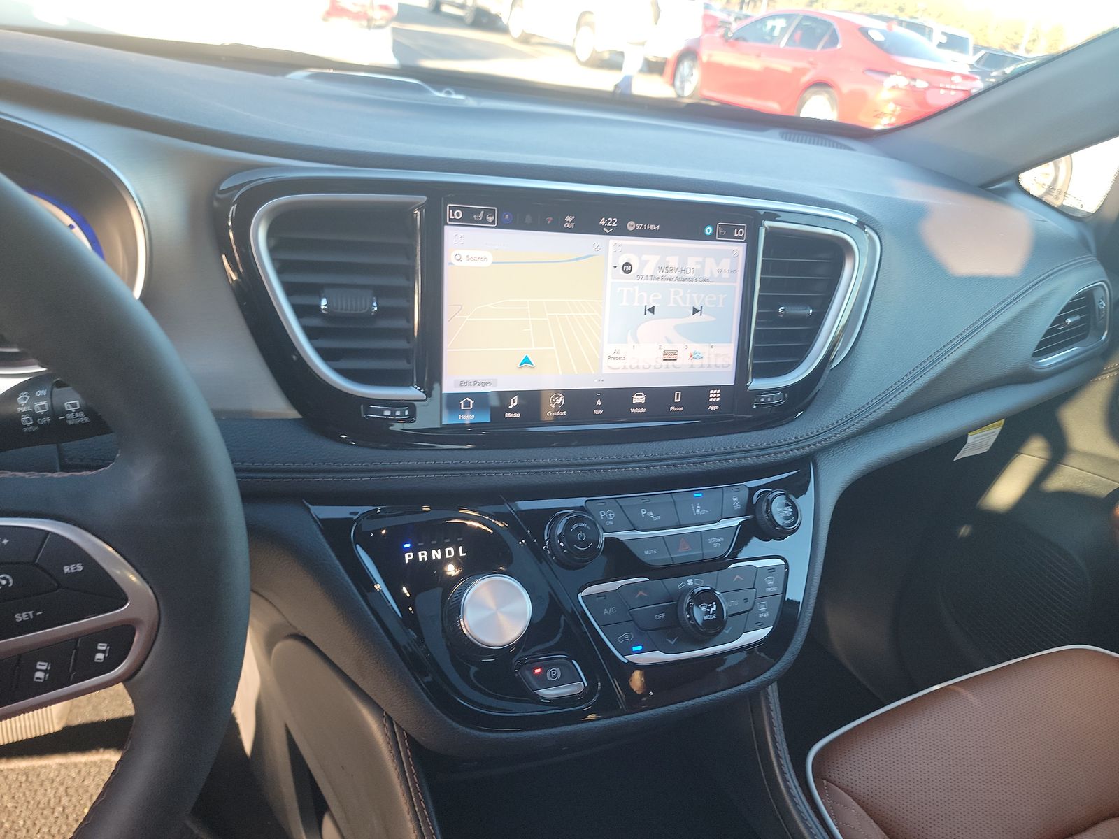 2024 Chrysler Pacifica Hybrid Pinnacle FWD