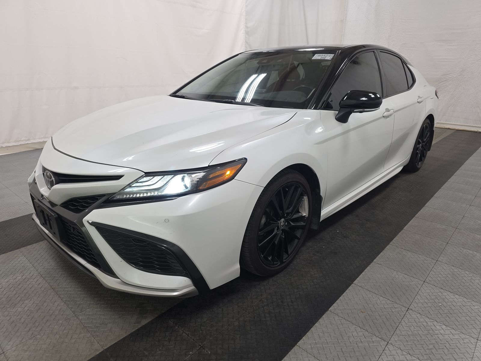 2023 Toyota Camry XSE FWD
