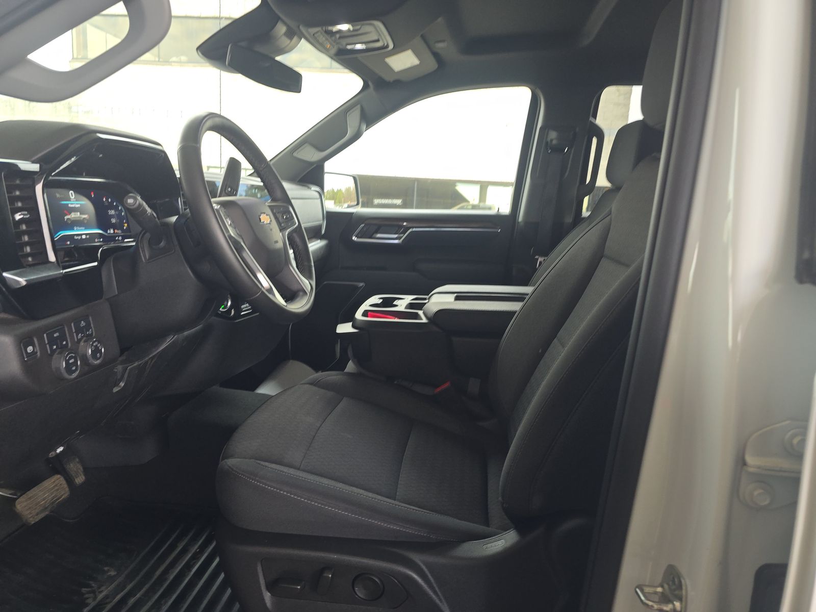 2025 Chevrolet Silverado 1500 LT AWD