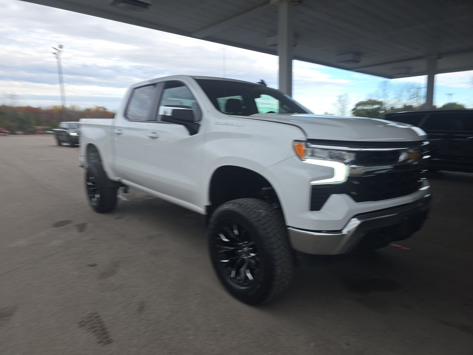 2025 Chevrolet Silverado 1500 LT AWD