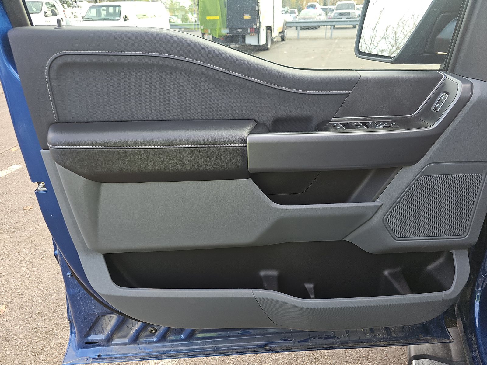 2025 Ford F-150 XLT AWD