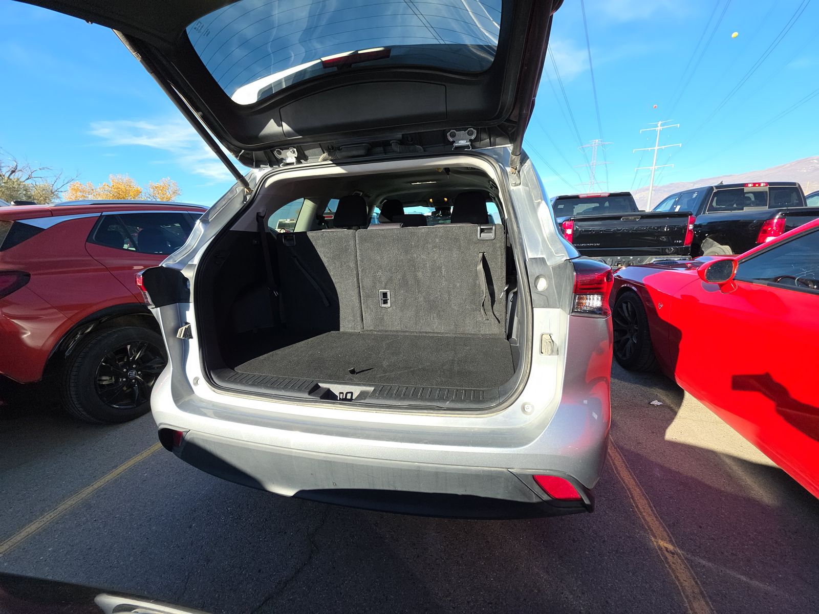 2024 Toyota Highlander LE AWD