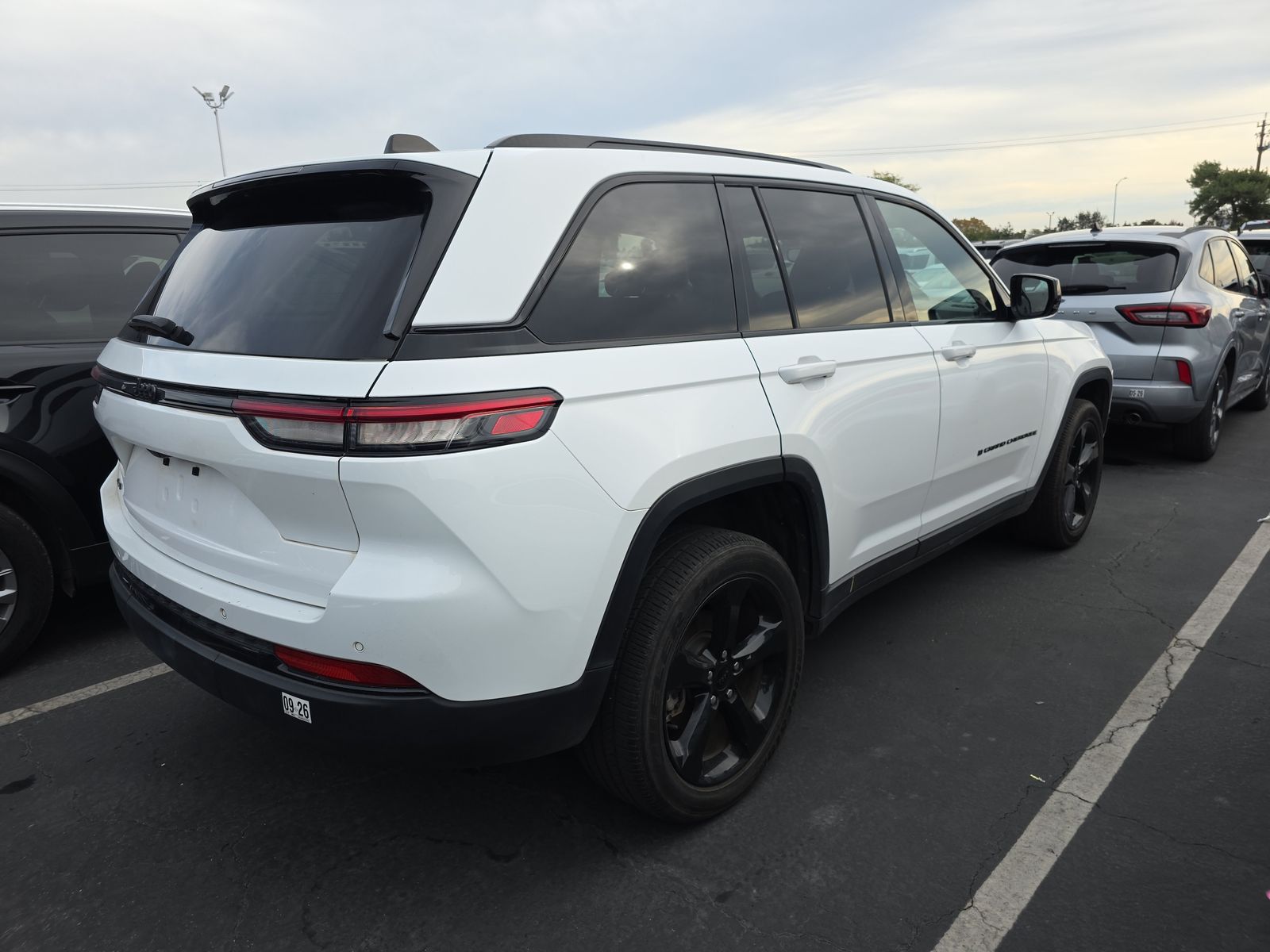2023 Jeep Grand Cherokee Altitude AWD
