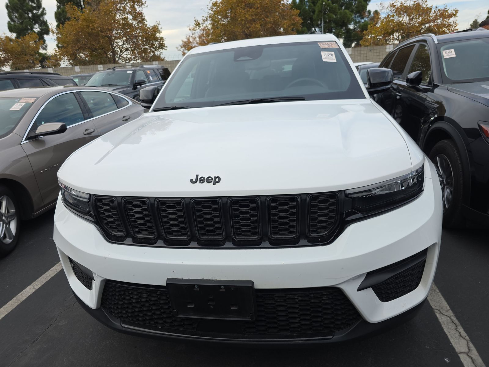 2023 Jeep Grand Cherokee Altitude AWD