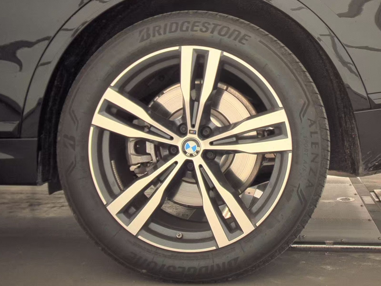 2024 BMW X7 xDrive40i AWD