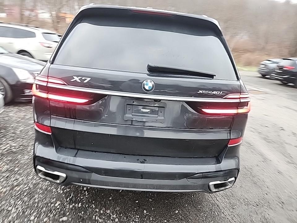 2023 BMW X7 xDrive40i AWD