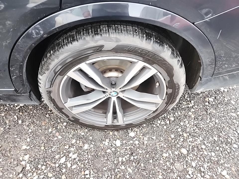 2023 BMW X7 xDrive40i AWD