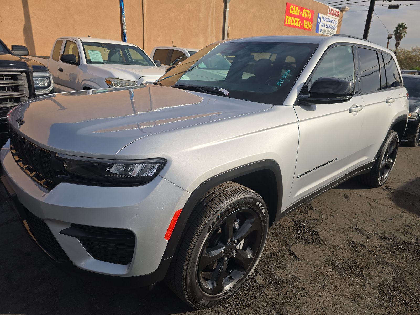 2024 Jeep Grand Cherokee Altitude AWD