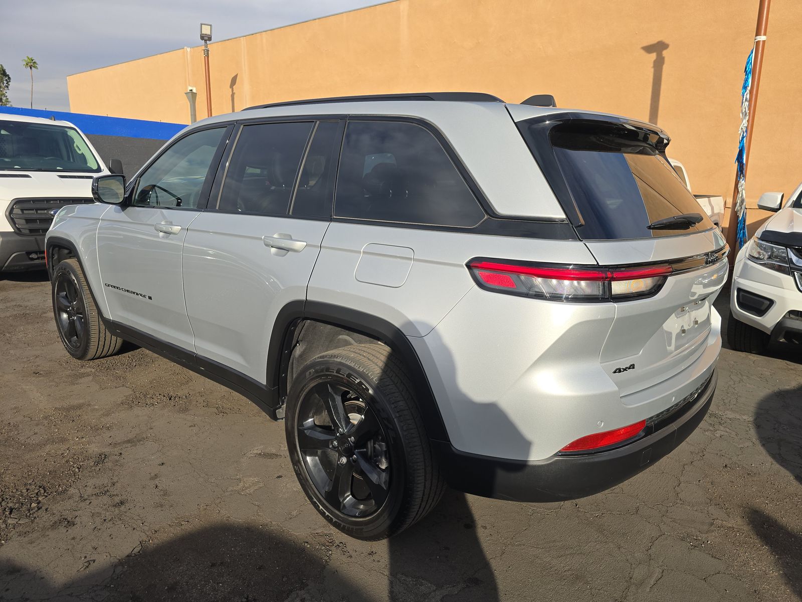 2024 Jeep Grand Cherokee Altitude AWD