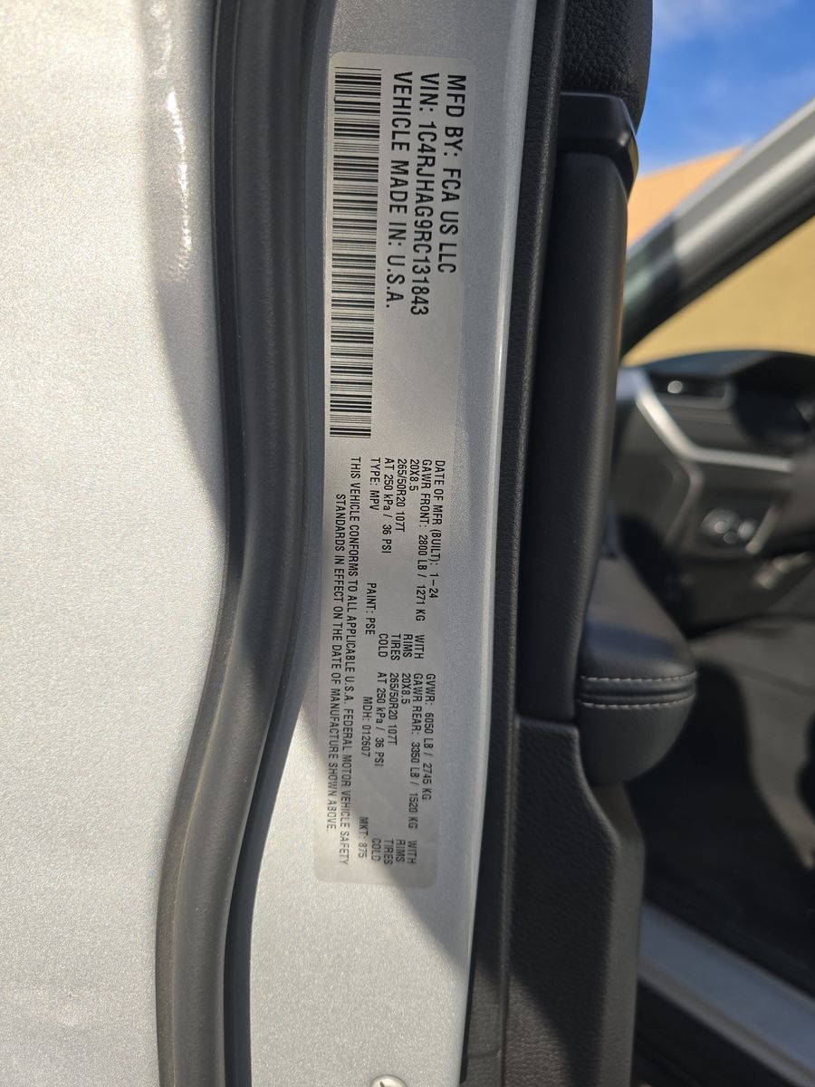 2024 Jeep Grand Cherokee Altitude AWD