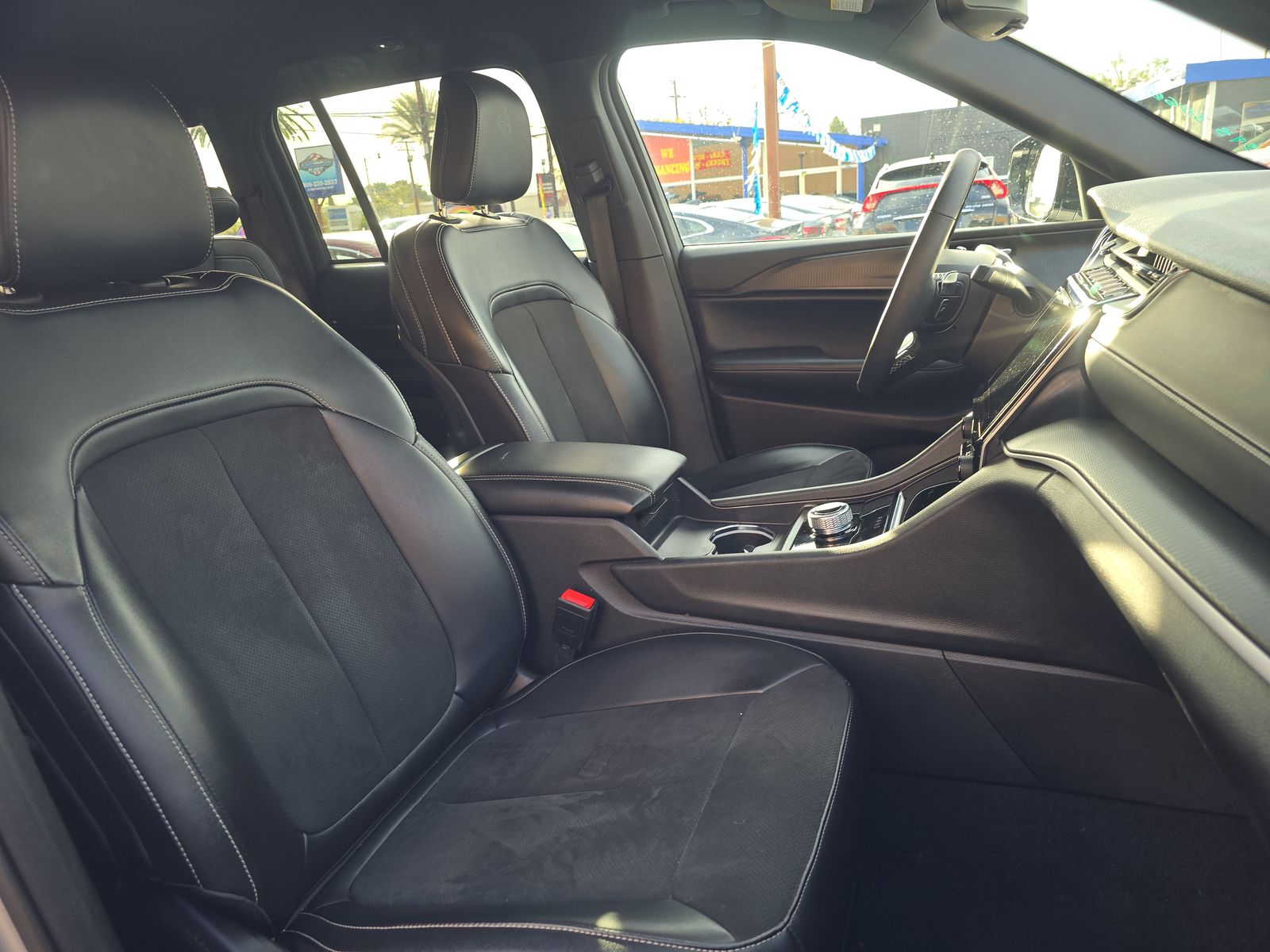 2024 Jeep Grand Cherokee Altitude AWD