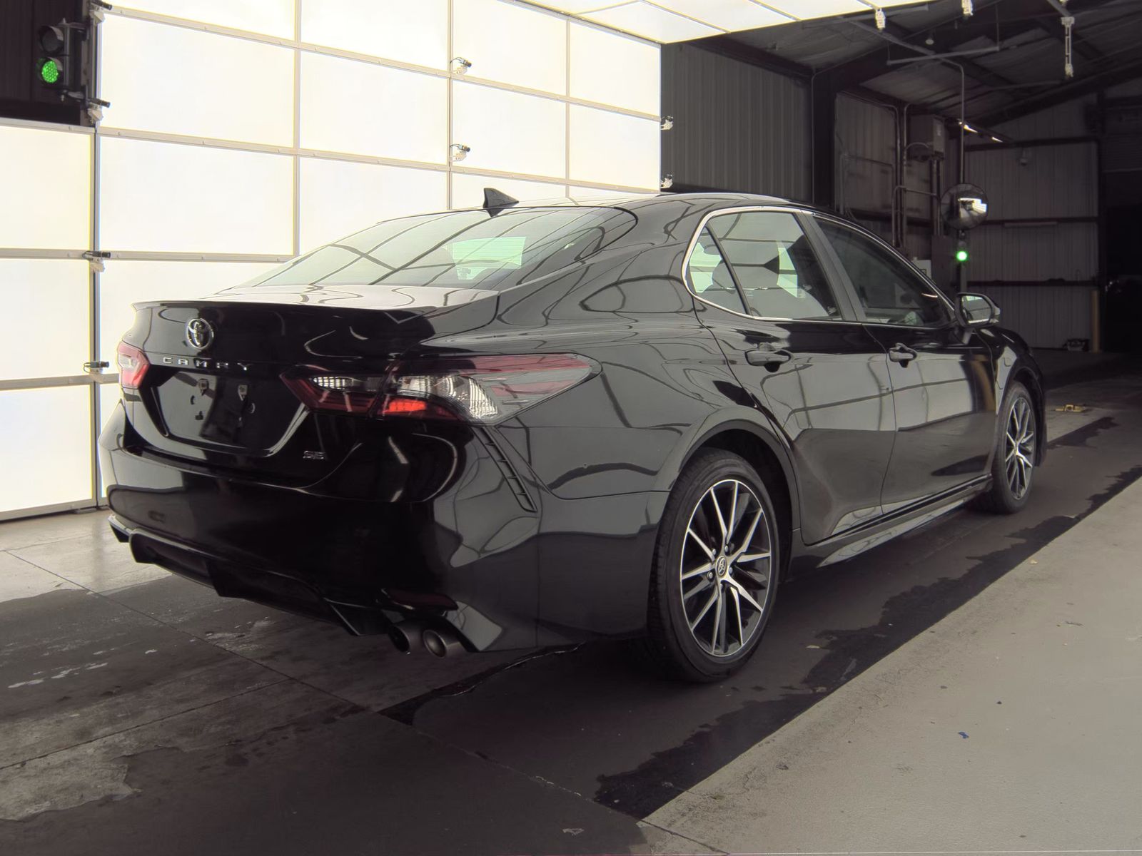 2024 Toyota Camry SE FWD