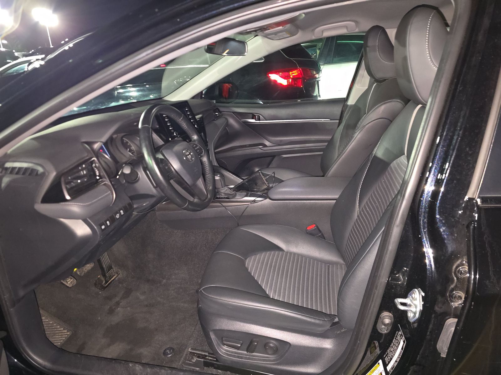 2024 Toyota Camry SE FWD