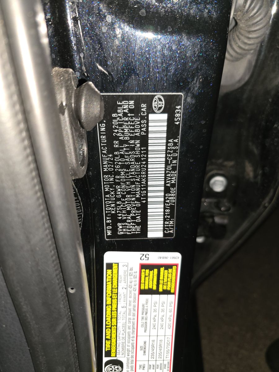 2024 Toyota Camry SE FWD