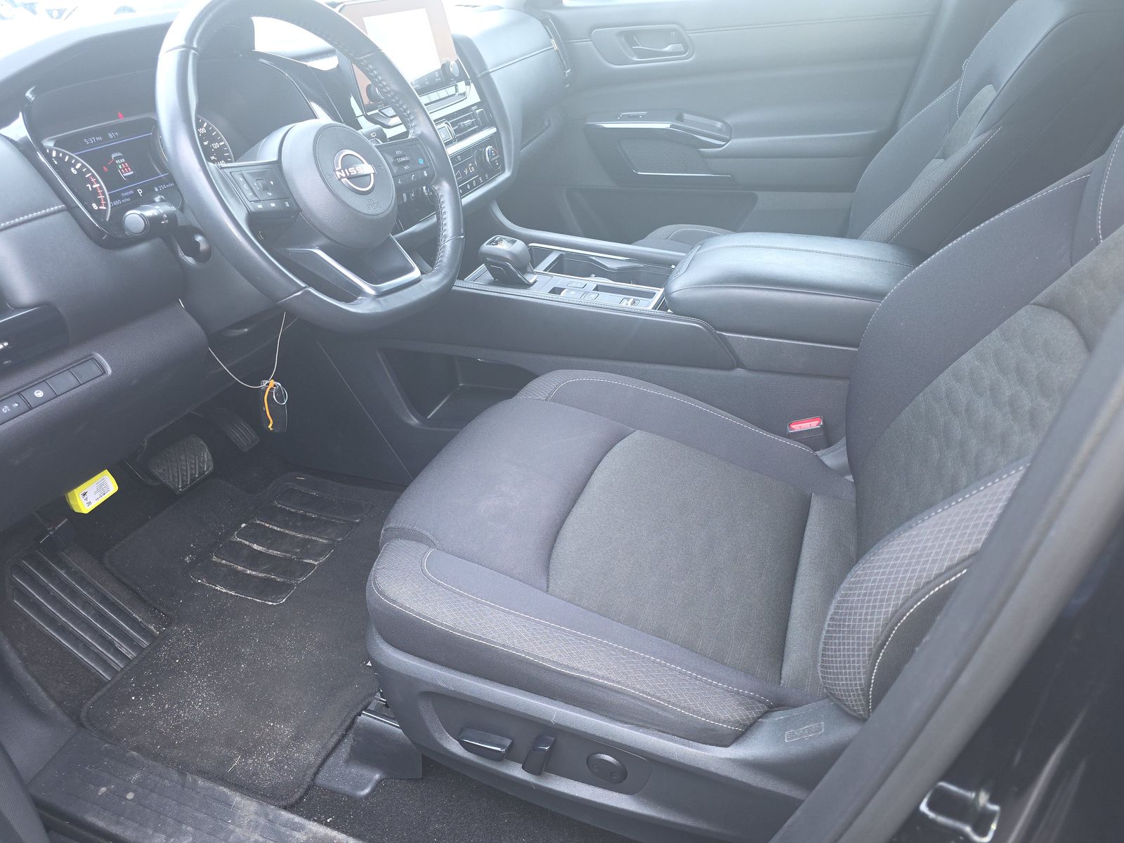 2024 Nissan Pathfinder SV FWD