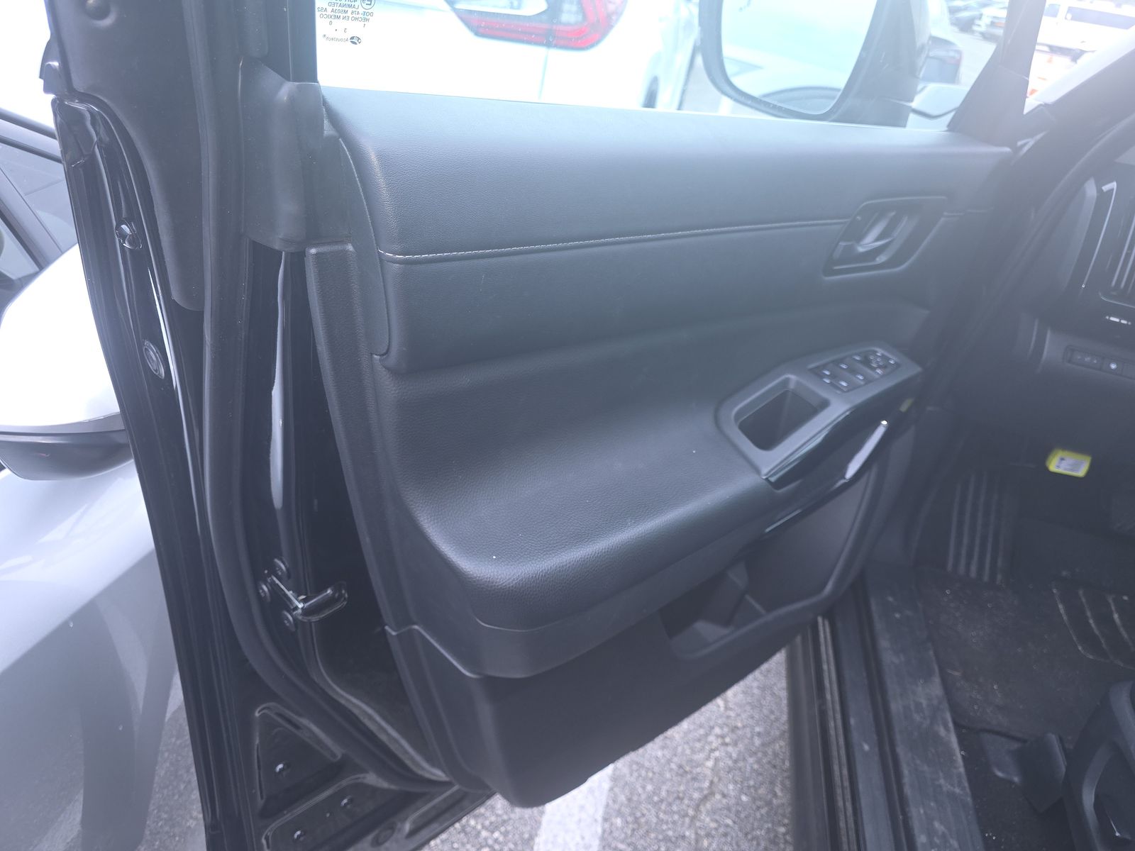 2024 Nissan Pathfinder SV FWD