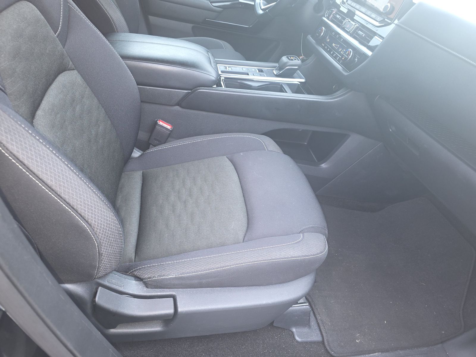 2024 Nissan Pathfinder SV FWD