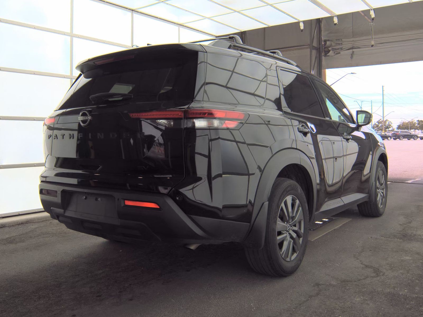 2024 Nissan Pathfinder SV FWD