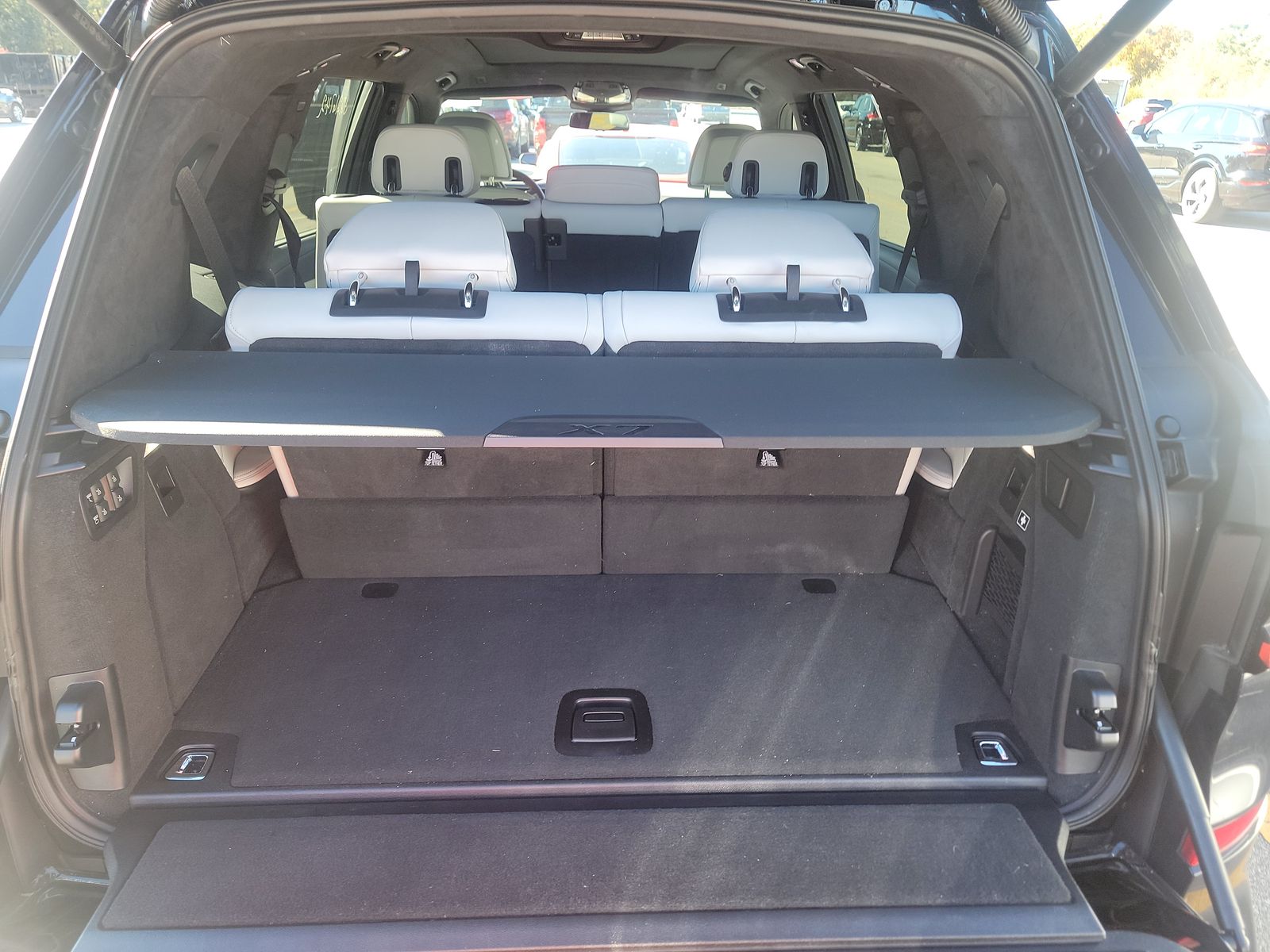 2023 BMW X7 xDrive40i AWD