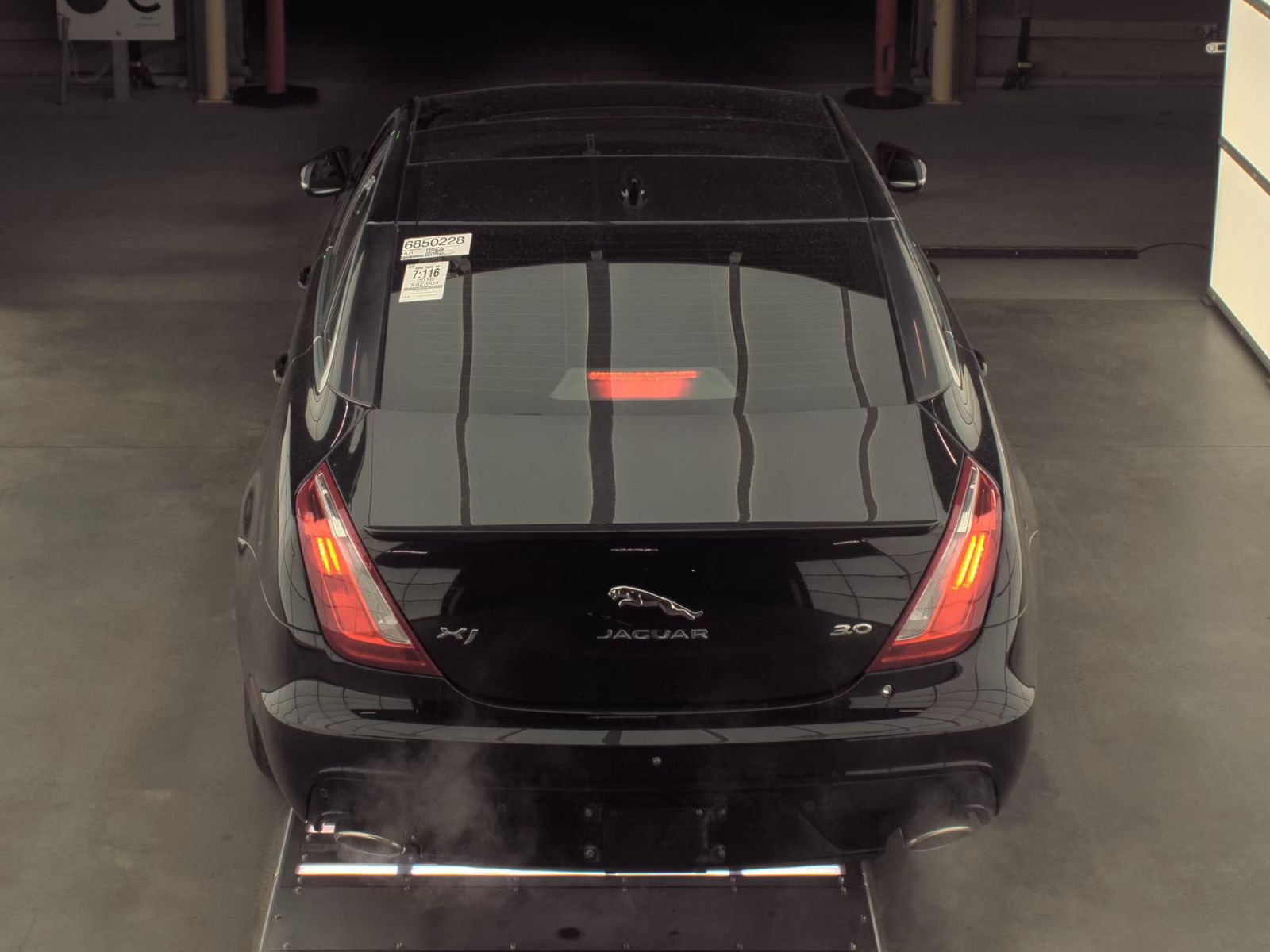 2016 Jaguar XJ R-Sport RWD