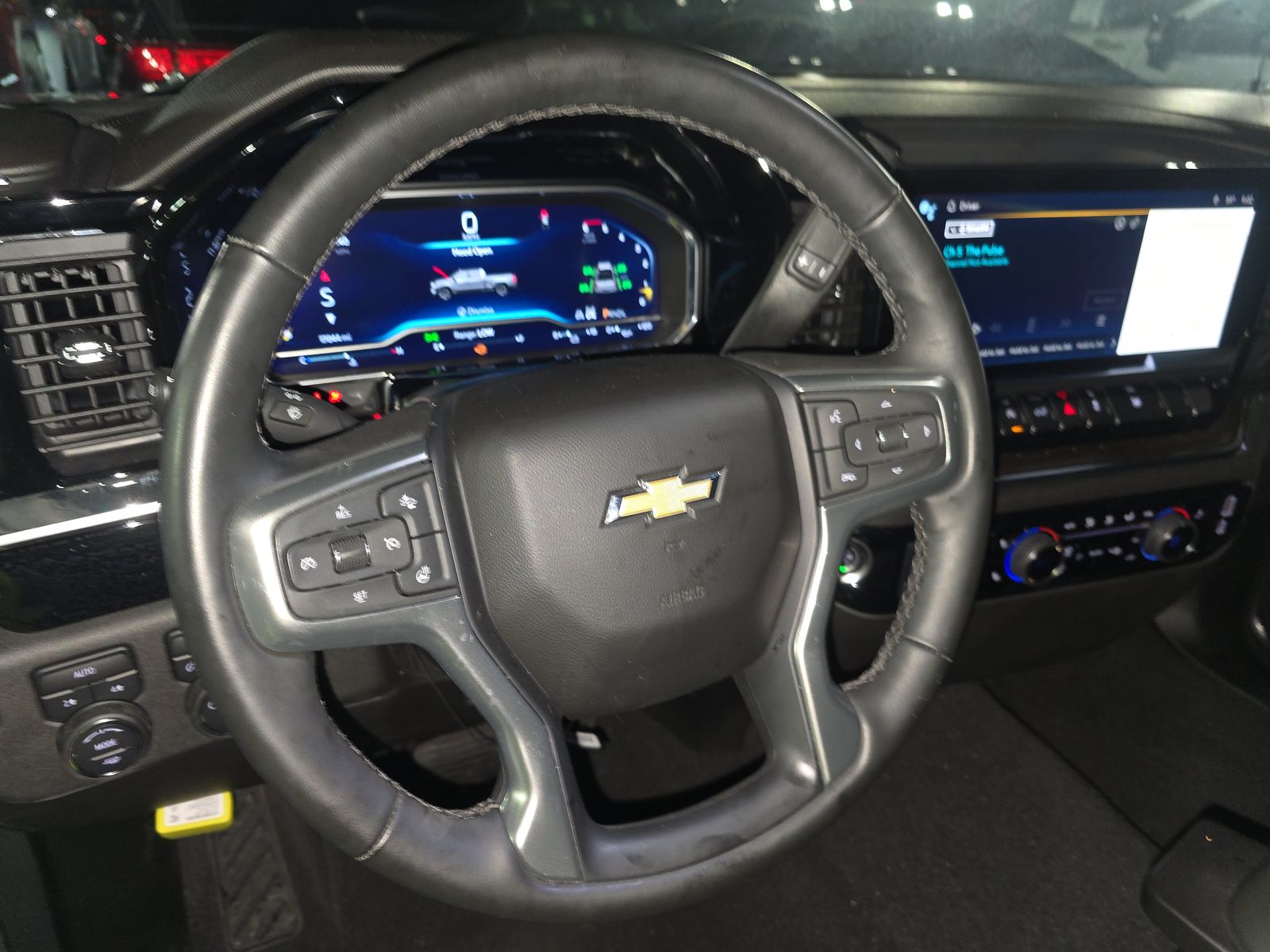 2023 Chevrolet Silverado 1500 LT AWD