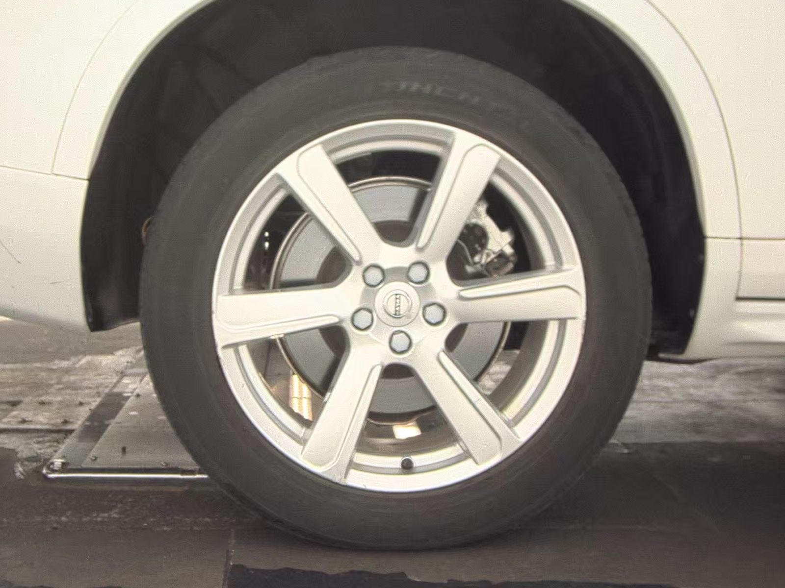 2023 Volvo XC90 B6 Core AWD