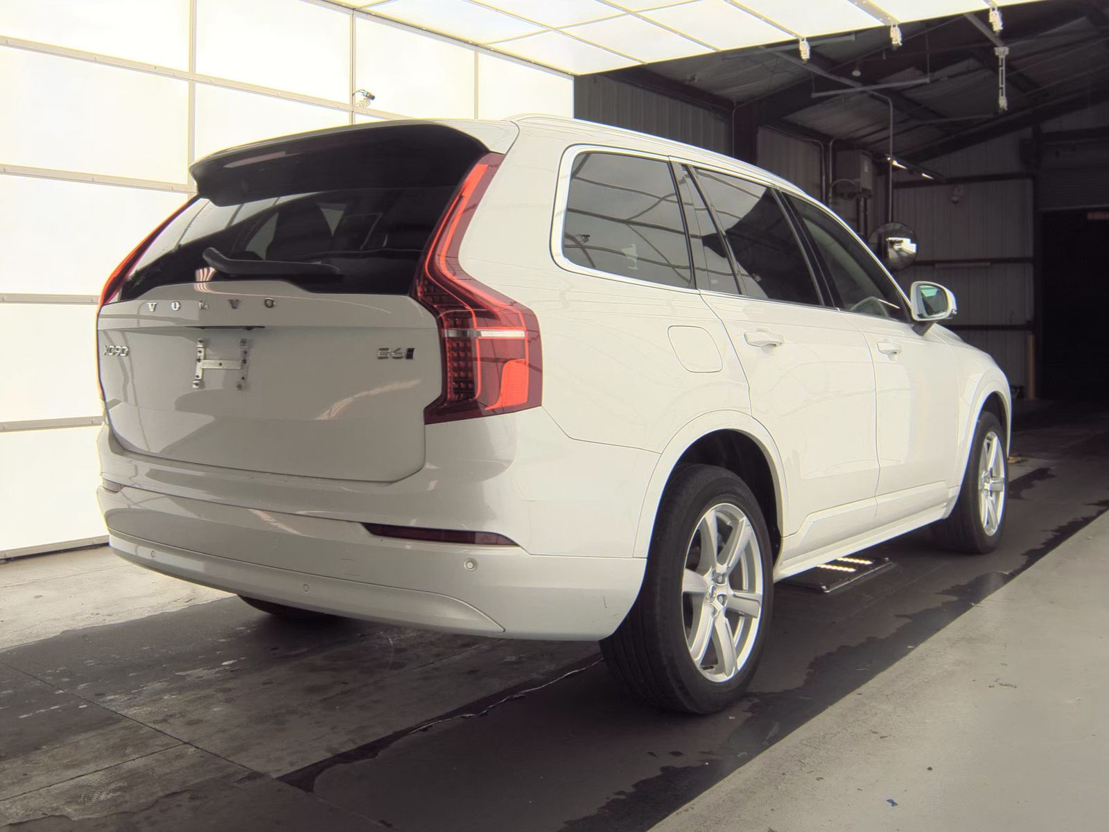 2023 Volvo XC90 B6 Core AWD