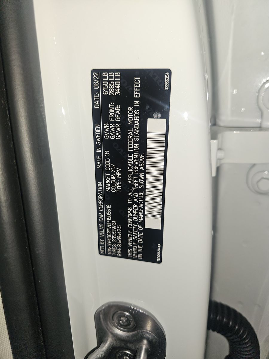 2023 Volvo XC90 B6 Core AWD