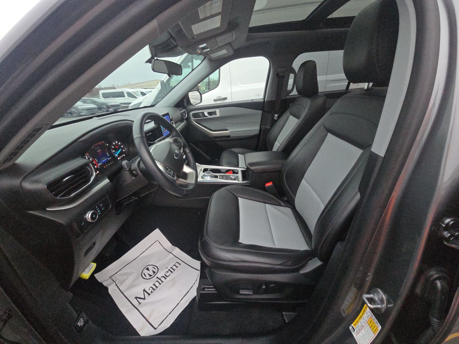 2022 Ford Explorer XLT AWD