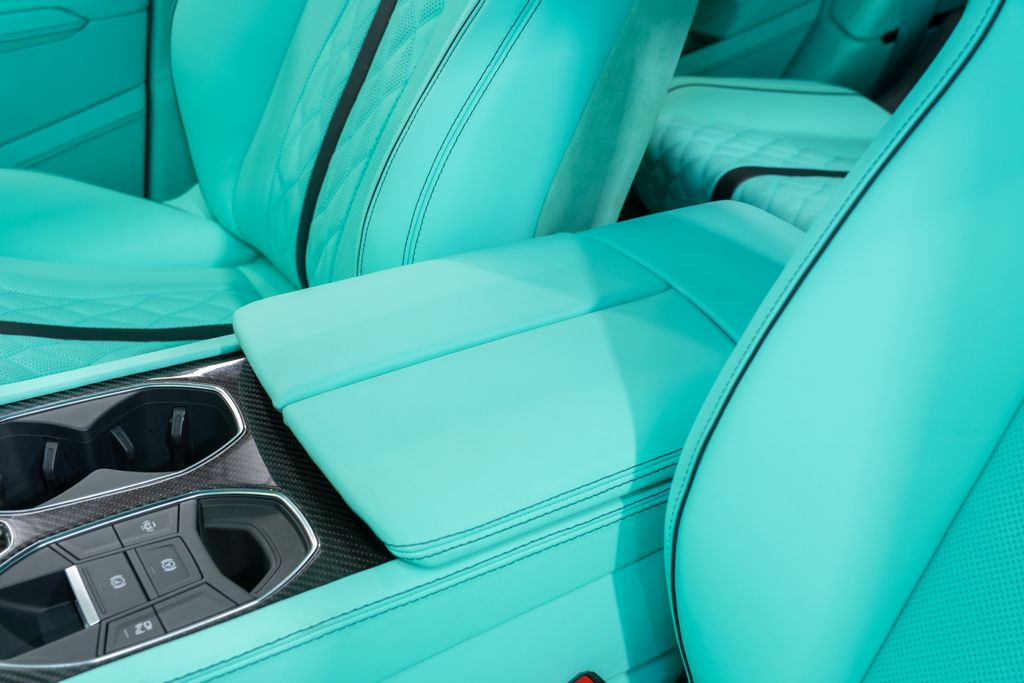 2024 Lamborghini Urus S AWD