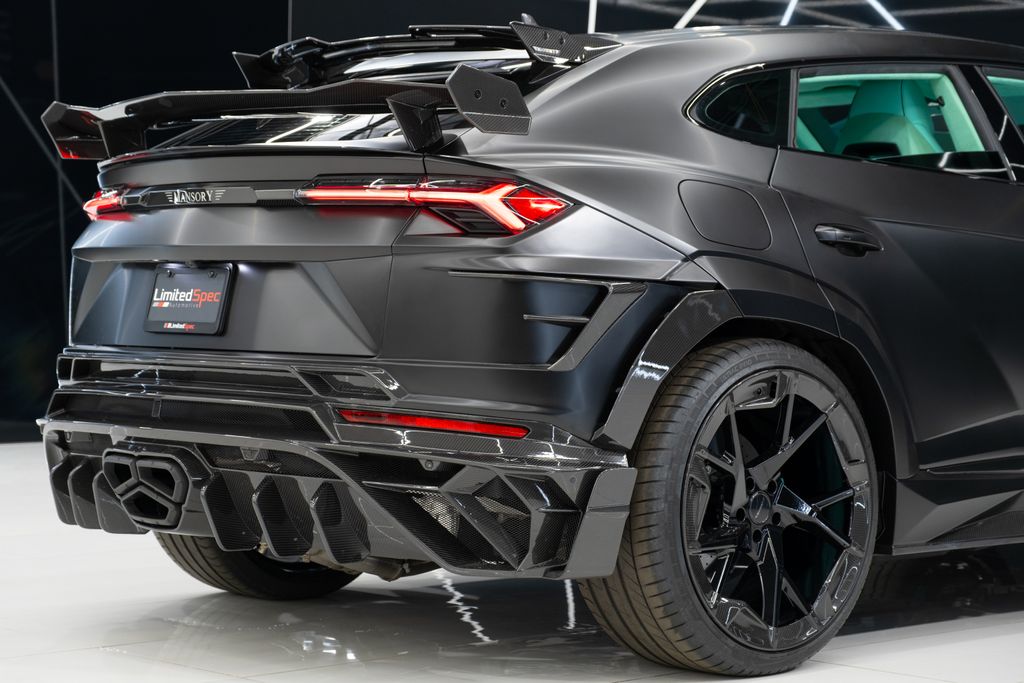 2024 Lamborghini Urus S AWD