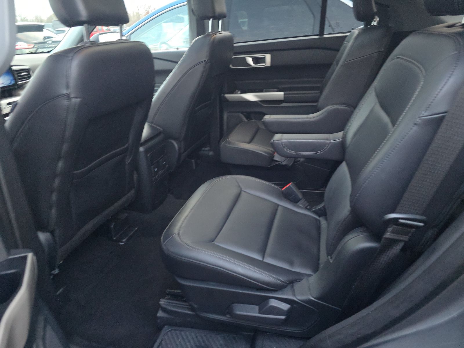 2023 Ford Explorer XLT AWD