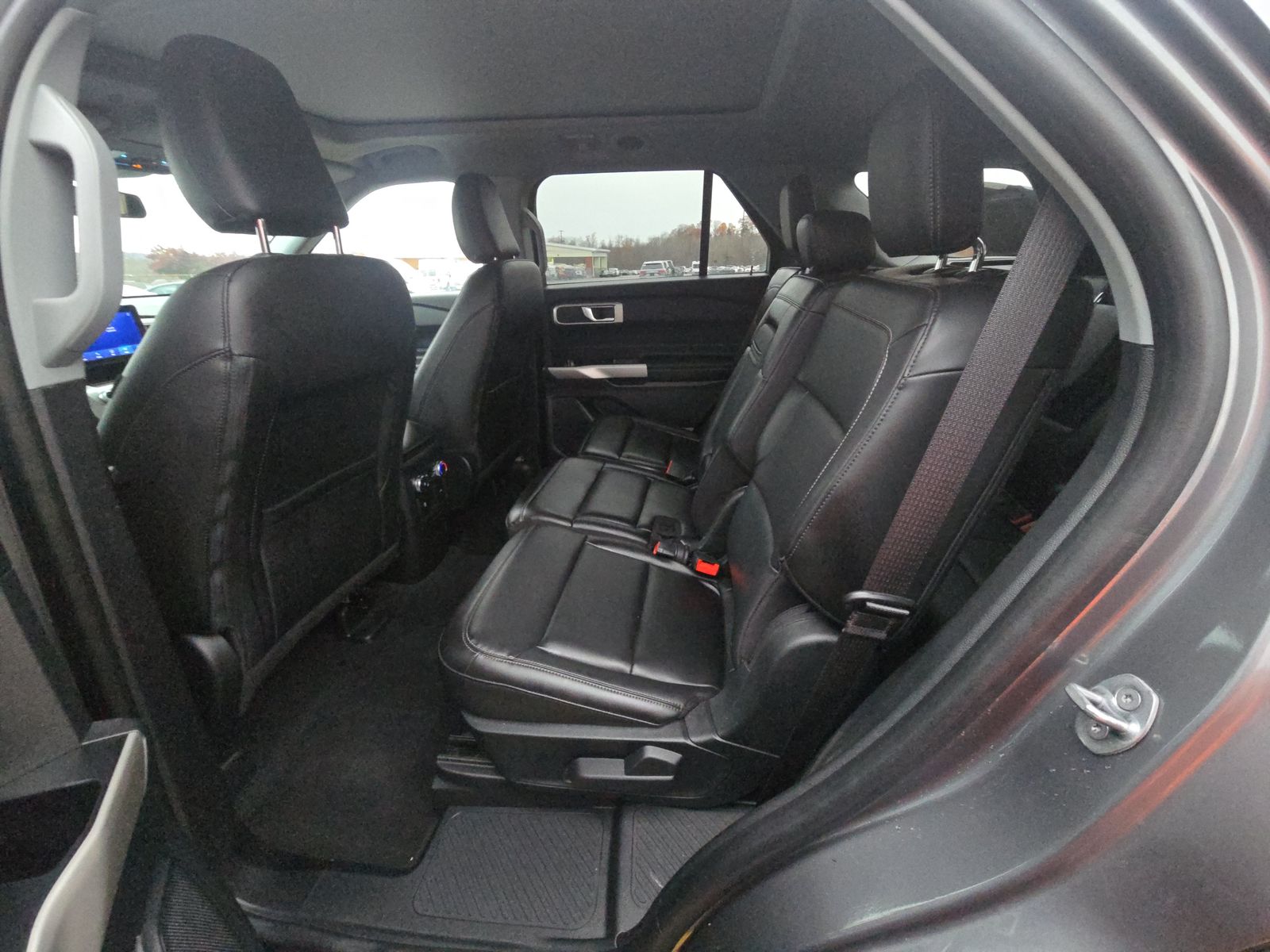 2022 Ford Explorer XLT AWD