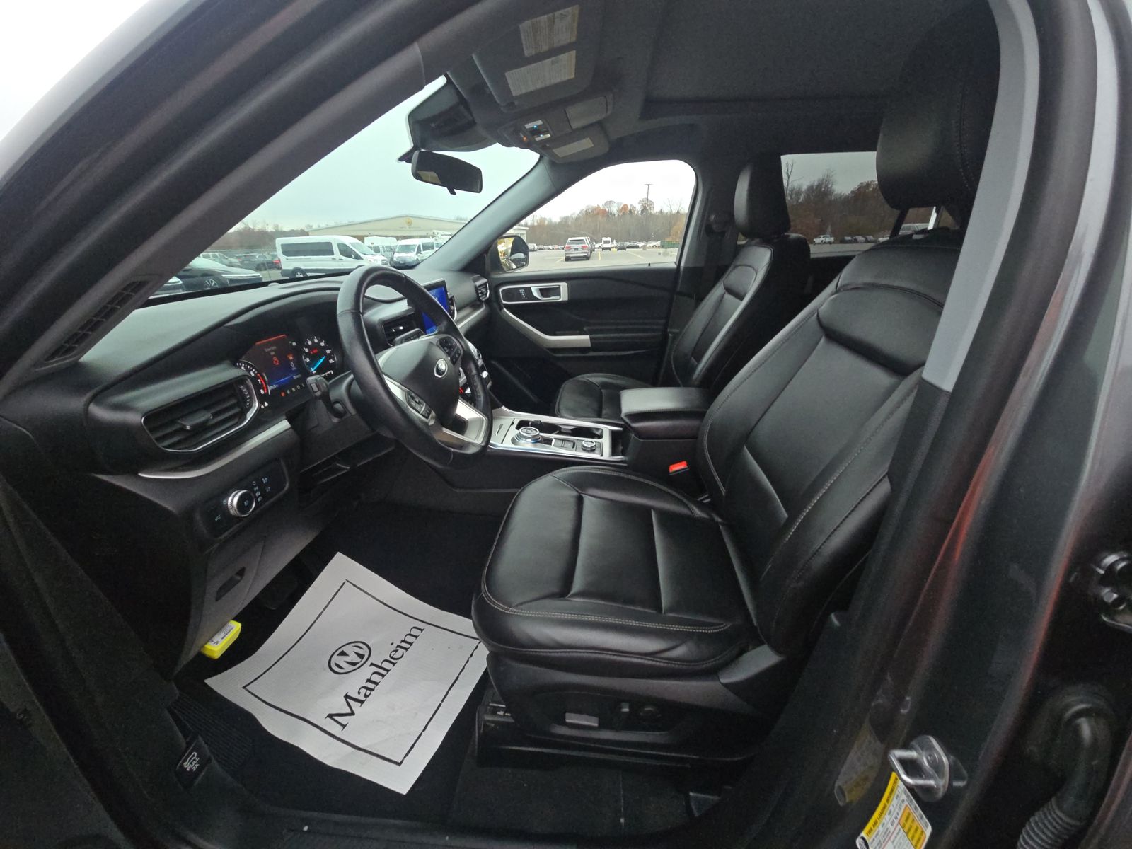 2022 Ford Explorer XLT AWD