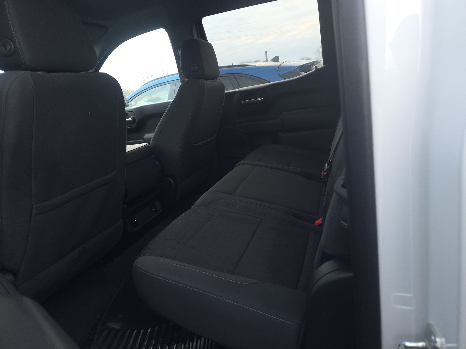 2023 Chevrolet Silverado 1500 Custom AWD