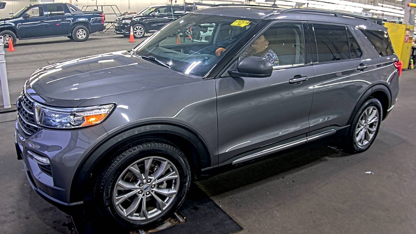 2022 Ford Explorer XLT AWD