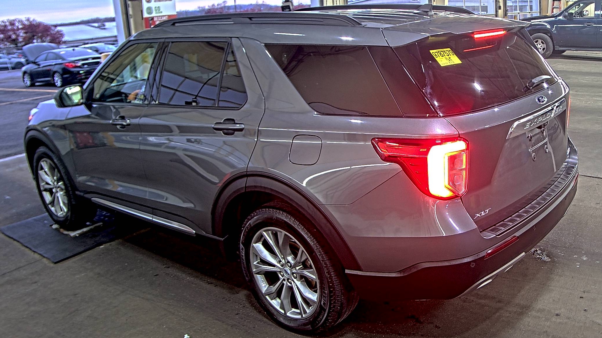 2022 Ford Explorer XLT AWD