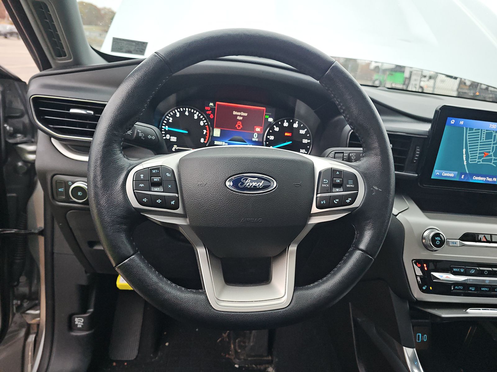 2022 Ford Explorer XLT AWD