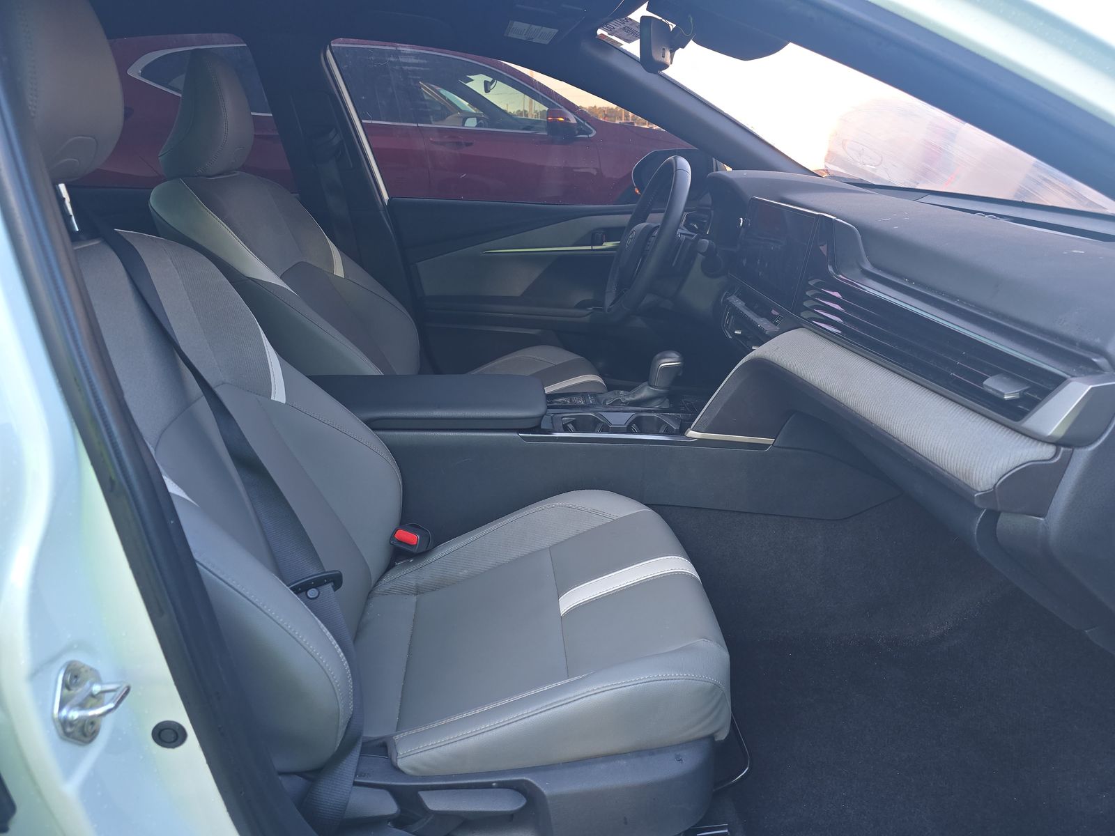 2025 Toyota Camry SE FWD