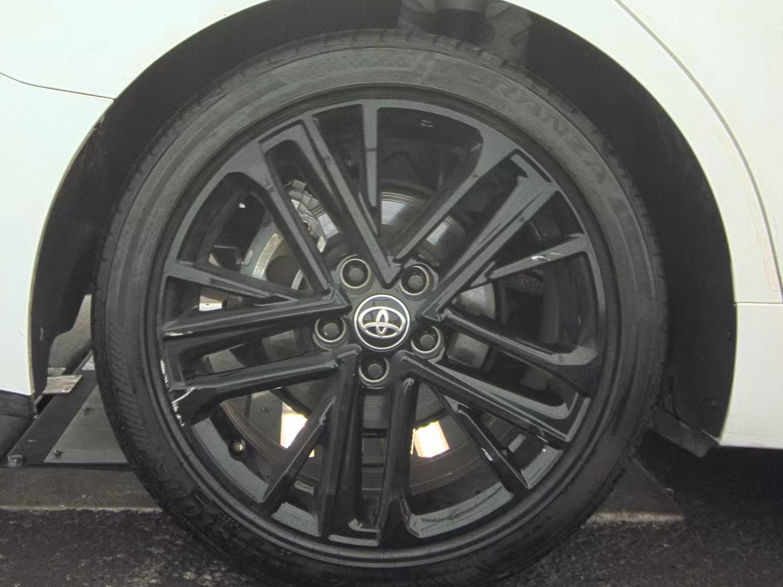 2025 Toyota Camry SE FWD