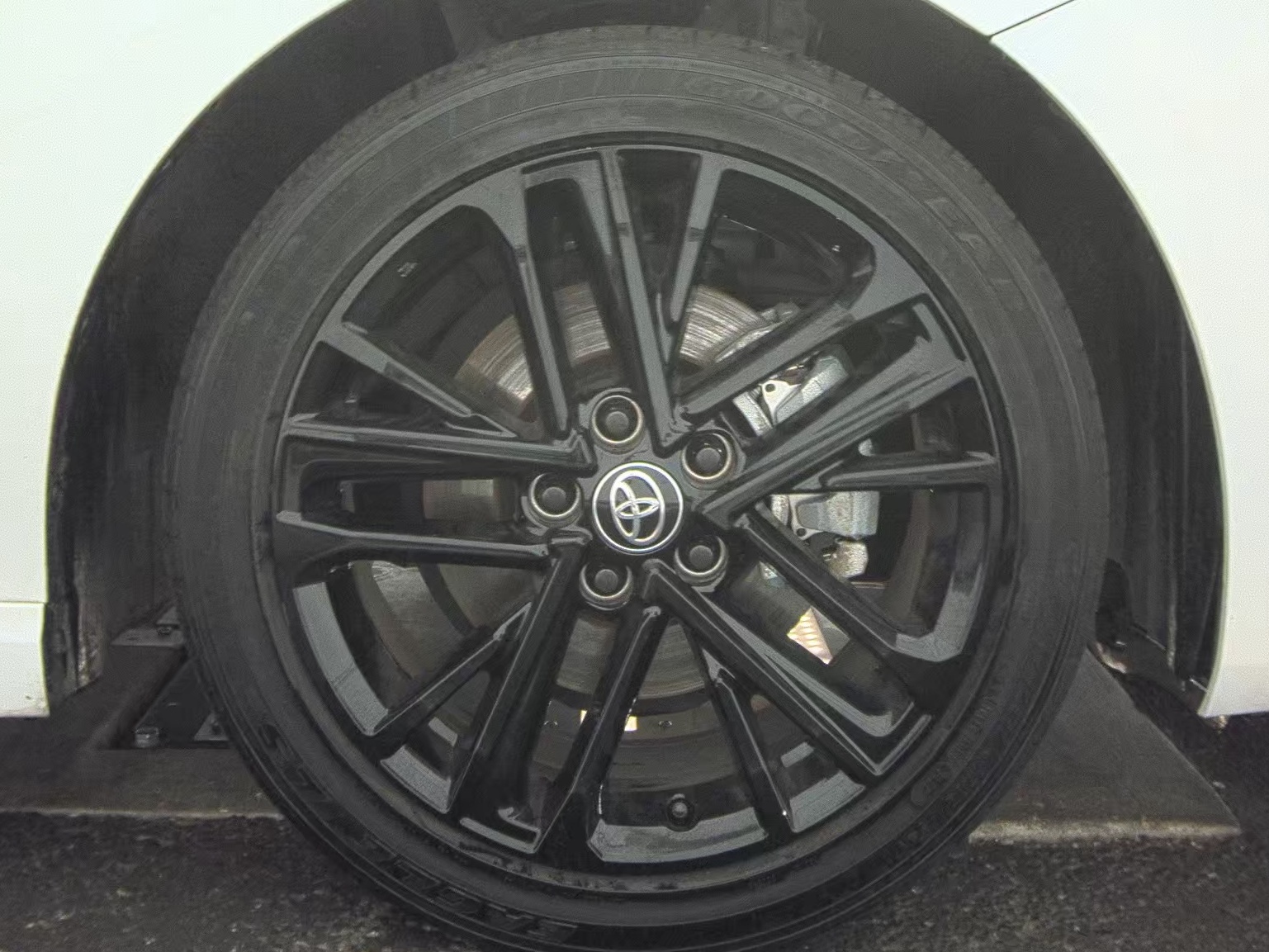 2025 Toyota Camry SE FWD