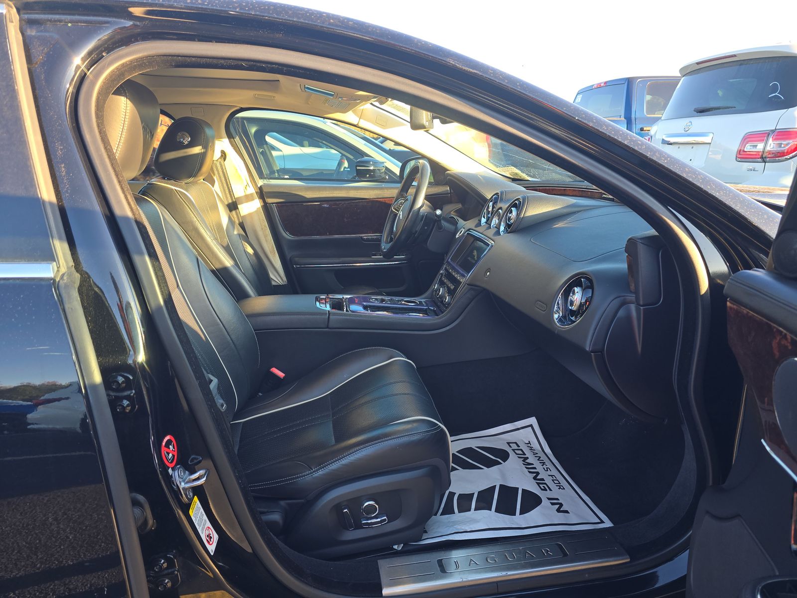 2016 Jaguar XJ R-Sport RWD