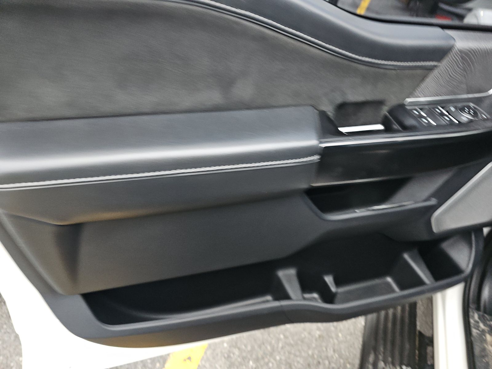 2023 Ford F-150 Platinum AWD