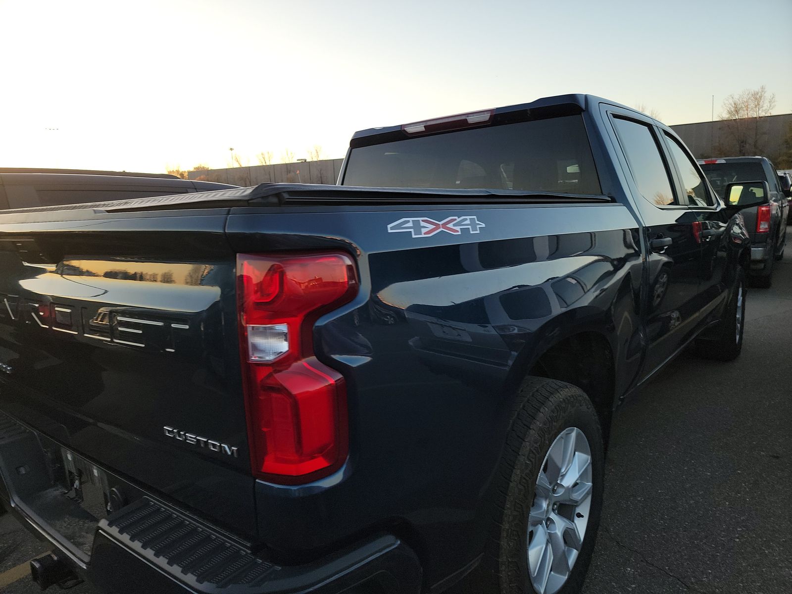 2022 Chevrolet Silverado 1500 Custom AWD